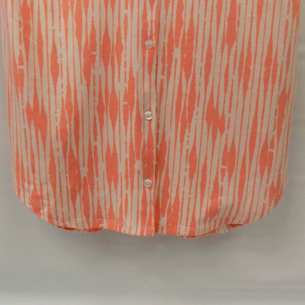LuLaRoe Valentina Button Front Top Size XS NWT - Picture 3 of 12